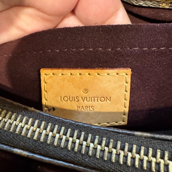 %100 AUTHENTIC LV MONOGRAM PURSE LEATHER - Picture 3 of 4